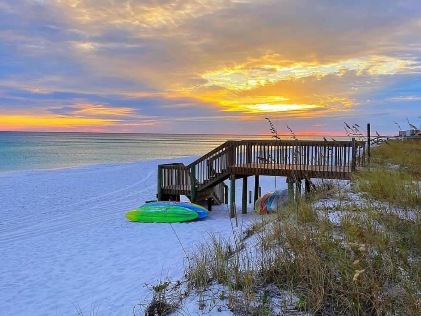 Sunrise Surprise 9Th Floor 2Br 2 Ba King Suite Beach Shuttle, Heated Pool! Destin Holiday home