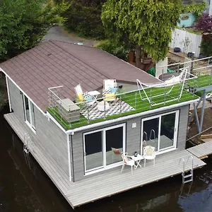  Botel Tulana Taggs - Floating On Idyllic Island United Kingdom