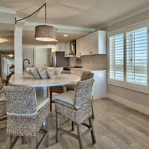 Towers 81 - 8th Floor Luxury 2br With Amazing Gulf Views Holiday home